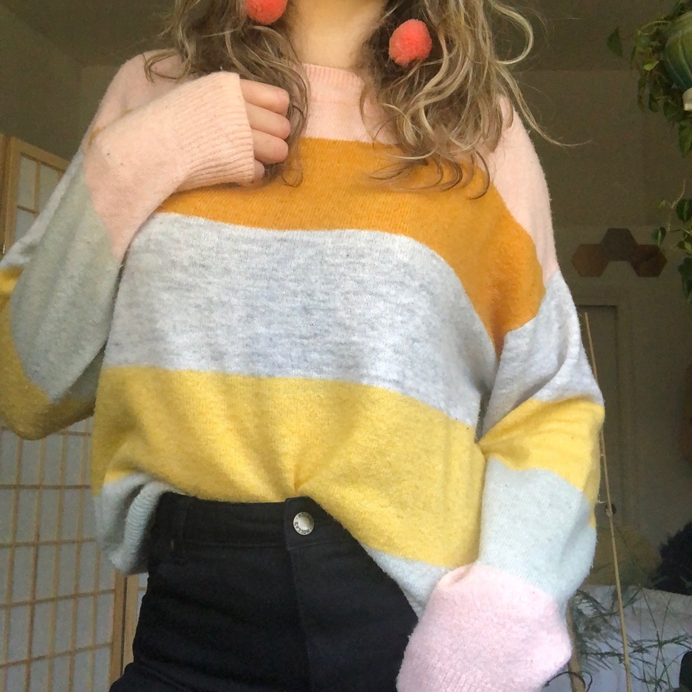 Color-block sweater - Picture 2 of 3